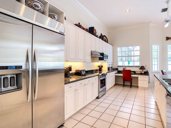 Sarasota Vacation Home Sleeps Eight Guests.