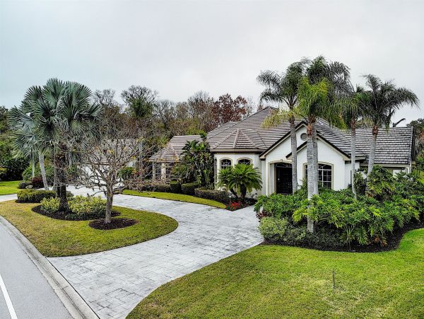 Sarasota Vacation Home Sleeps Eight Guests.