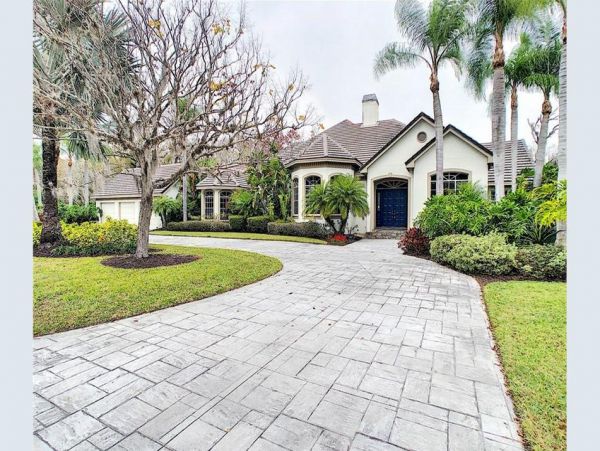Sarasota Vacation Home Sleeps Eight Guests.