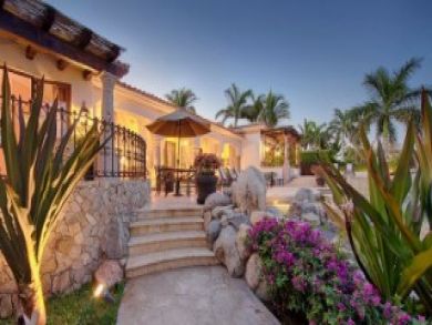 San Jose del Cabo Vacation Home Sleeps Twelve Guests.