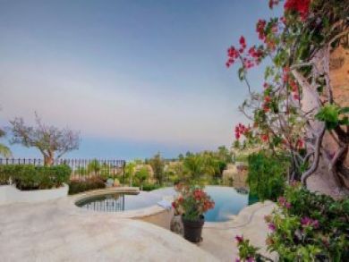 San Jose del Cabo Vacation Home Sleeps Twelve Guests.