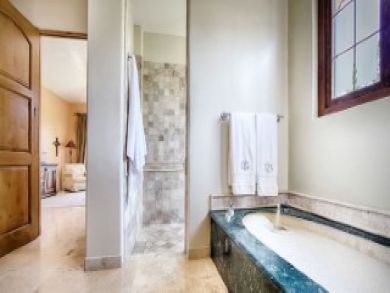 San Jose del Cabo Vacation Home Sleeps Twelve Guests.