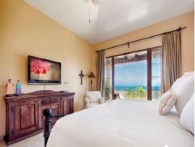 San Jose del Cabo Vacation Home Sleeps Twelve Guests.