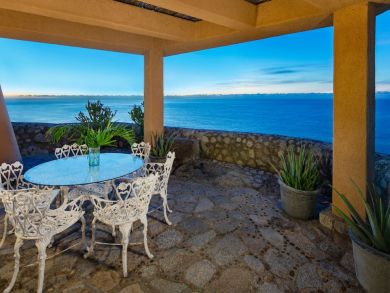 Los Cabos Vacation Home Sleeps Twelve Guests.