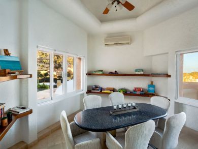 Los Cabos Vacation Home Sleeps Twelve Guests.