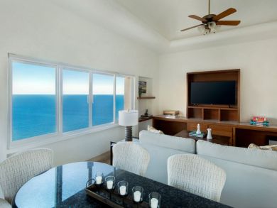 Los Cabos Vacation Home Sleeps Twelve Guests.