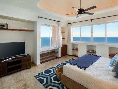Los Cabos Vacation Home Sleeps Twelve Guests.