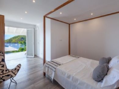 Martinique Luxury Vacation Home 5 Bedrooms Sleeps 14 Guests.