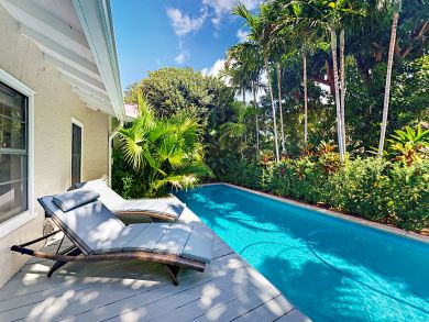 Chic West Palm Beach Home Chic West Palm Beach Home