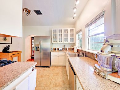 Chic West Palm Beach Home Chic West Palm Beach Home
