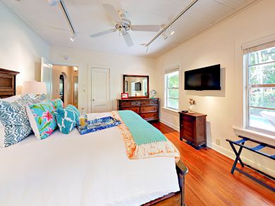 Chic West Palm Beach Home Chic West Palm Beach Home
