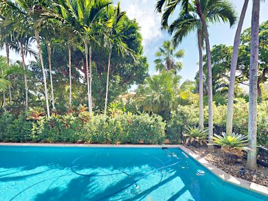 Chic West Palm Beach Home Chic West Palm Beach Home
