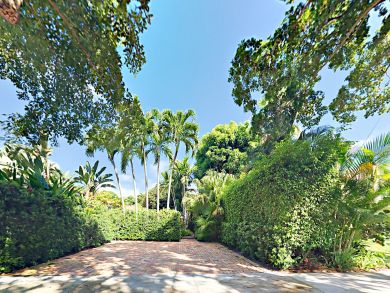 Chic West Palm Beach Home Chic West Palm Beach Home