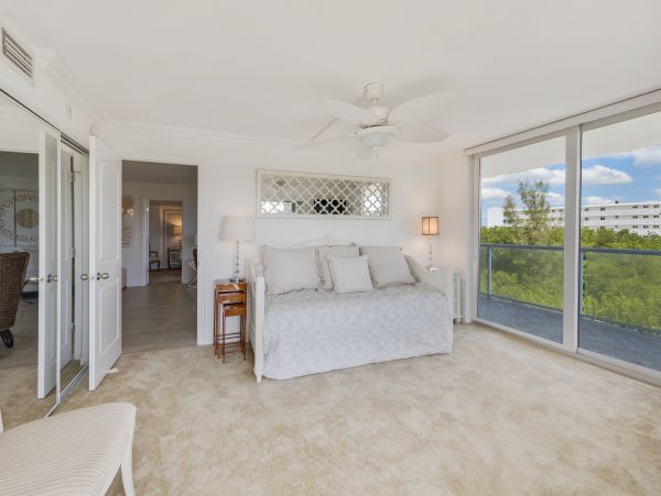 Luxury Palm Beach Condo across street from beach