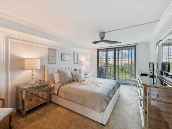 Luxury Palm Beach Condo across street from beach