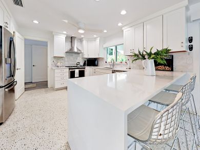 Walk to Beach Vacation Pool Home in Juno Beach 3 Bedrooms