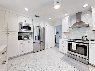 Walk to Beach Vacation Pool Home in Juno Beach 3 Bedrooms