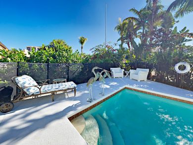 Walk to Beach Vacation Pool Home in Juno Beach 3 Bedrooms