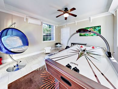 Delray Beach Vacation Home with Pool Three Bedrooms Sleeps 6
