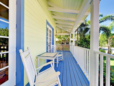 Delray Beach Vacation Home with Pool Three Bedrooms Sleeps 6