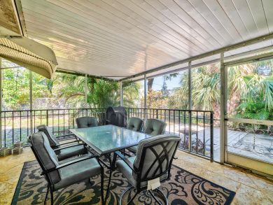 Lantana Vacation Home Two Bedrooms Sleeps Nine Guests