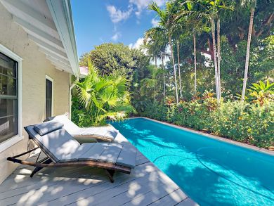 West Palm Beach Four Bedroom Vacation Home with Private Pool