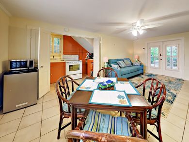 West Palm Beach Four Bedroom Vacation Home with Private Pool