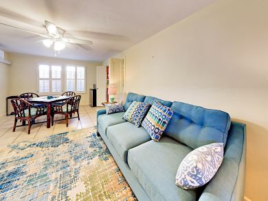 West Palm Beach Four Bedroom Vacation Home with Private Pool