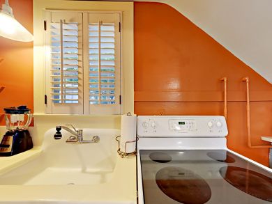 West Palm Beach Four Bedroom Vacation Home with Private Pool
