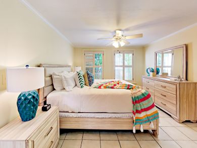 West Palm Beach Four Bedroom Vacation Home with Private Pool