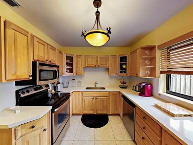 Fort Lauderdale Vacation Home Three Bedrooms Private Pool
