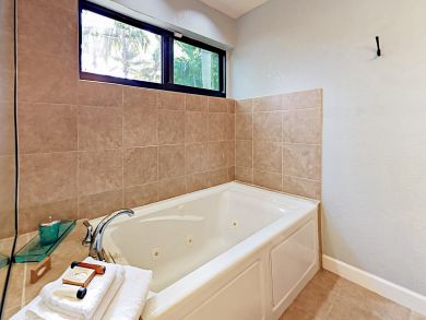 Fort Lauderdale Vacation Home Three Bedrooms Private Pool