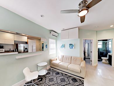 Hollywood Home 917131