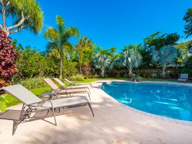 Fort Lauderdale Vacation Home Two Bedrooms with Private Pool