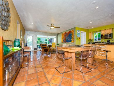 Fort Lauderdale Vacation Home Two Bedrooms with Private Pool