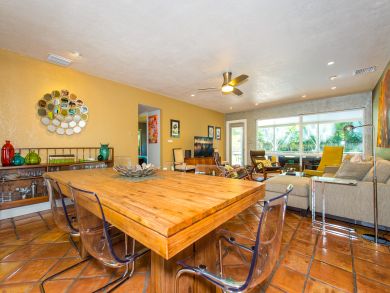 Fort Lauderdale Vacation Home Two Bedrooms with Private Pool