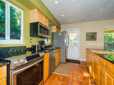 Fort Lauderdale Vacation Home Two Bedrooms with Private Pool
