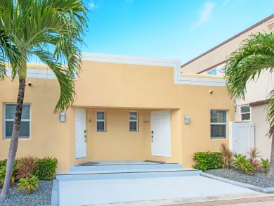 Hollywood Condo 917161