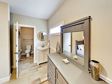 St. Augustine Home 917167
