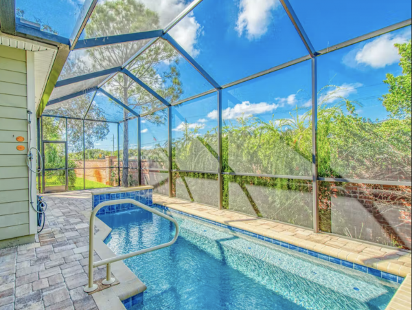 Saint Augustine Lovely Vacation Home Steps From Beach