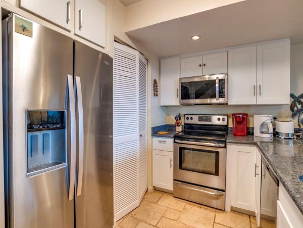 Kaanapali Vacation Condo Sleeps Eight Guests,