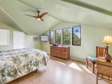 Lahaina Vacation Condo Sleeps Eight Guests.