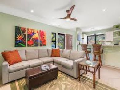 Lahaina Vacation Condo Sleeps Eight Guests.
