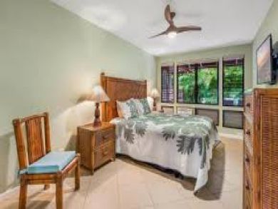 Lahaina Vacation Condo Sleeps Eight Guests.