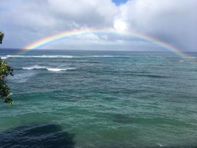 Lahaina Vacation Condo Sleeps Eight Guests.
