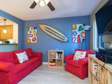 Mission Beach Vacation Condo Sleeps Six Guests.
