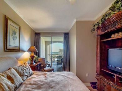 Santa Rosa Beach Vacation Condo Sleeps Six Guests.