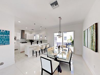 Four Bedroom Vacation Home in Pompano Beach Sleeps 8