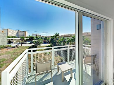 Four Bedroom Vacation Home in Pompano Beach Sleeps 8