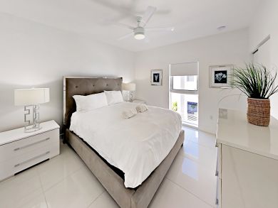 Four Bedroom Vacation Home in Pompano Beach Sleeps 8